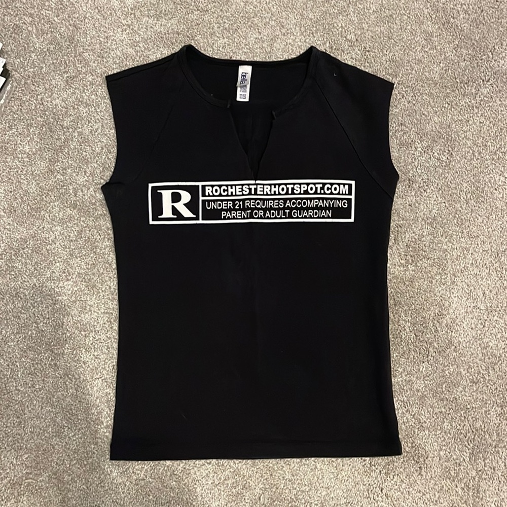 Rochester Hot Spot cut off woman’s tank top small